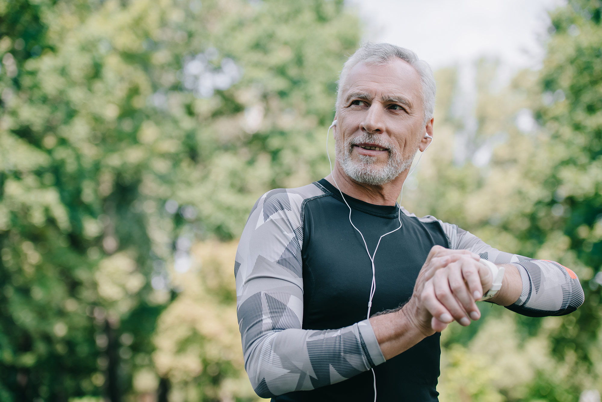 Peritoneal-Dialysis---man-with-stopwatch.jpg